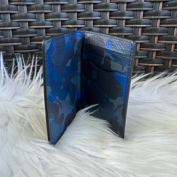 Card Wallet With Camo Print - Picture 3 of 3